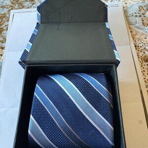 Neiman Marcus tie